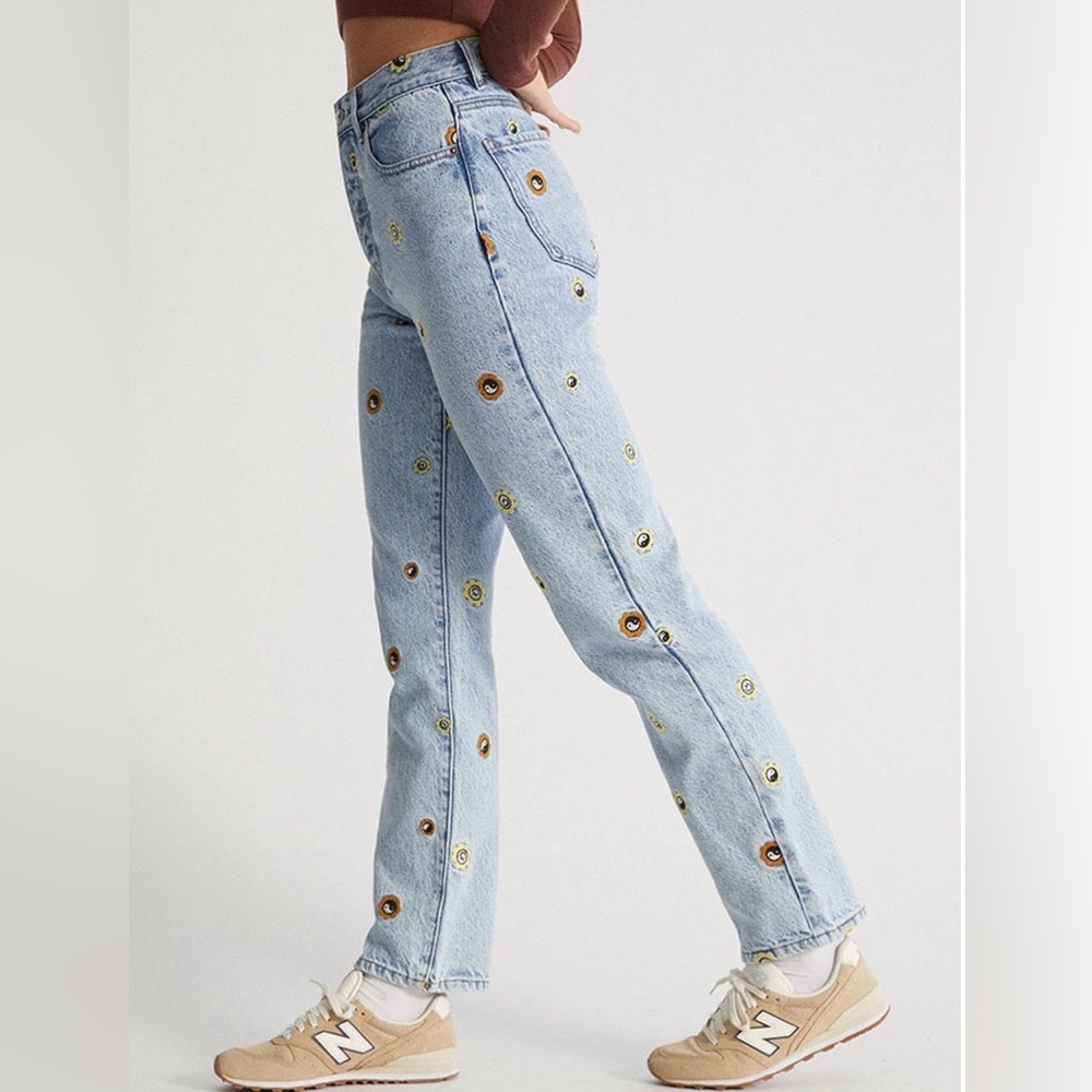 Eco Nineties Embroidered Dad Jeans